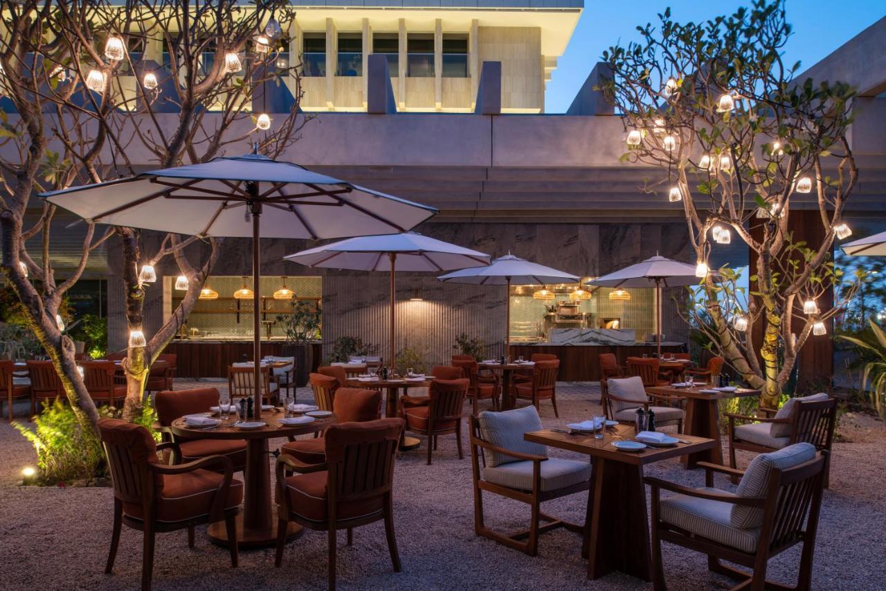 The Ned Doha Hotell Exteriör bild